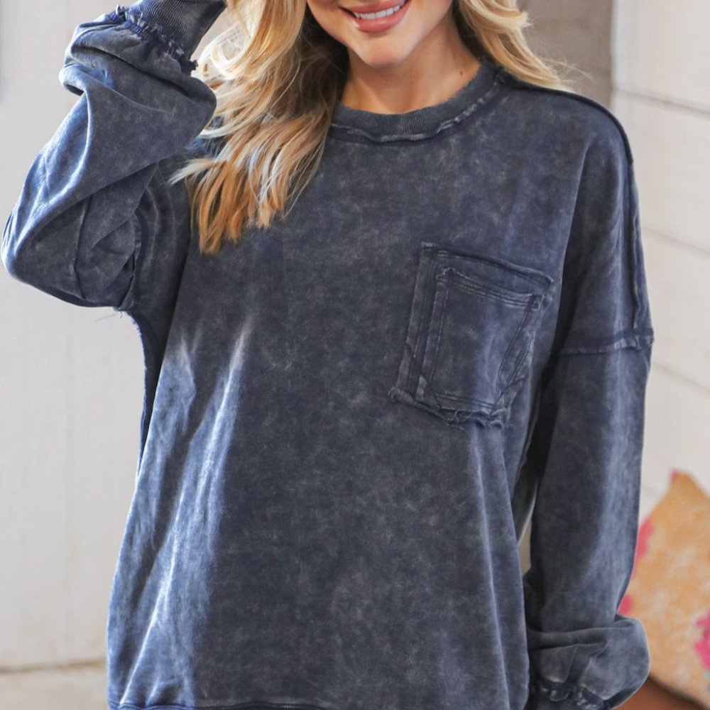 Zenana NWT Acid Wash Cotton Pullover with Side Pockets in Blackberry